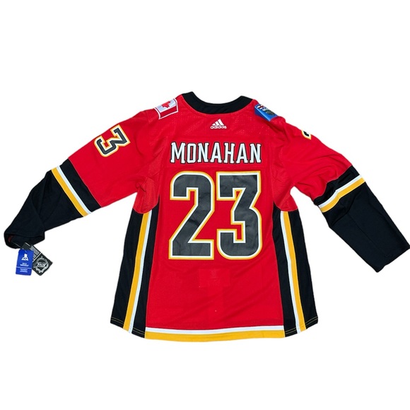 Calgary Flames Jersey Adidas Monahan size 50 with fight strap (NWT) - Picture 2 of 11